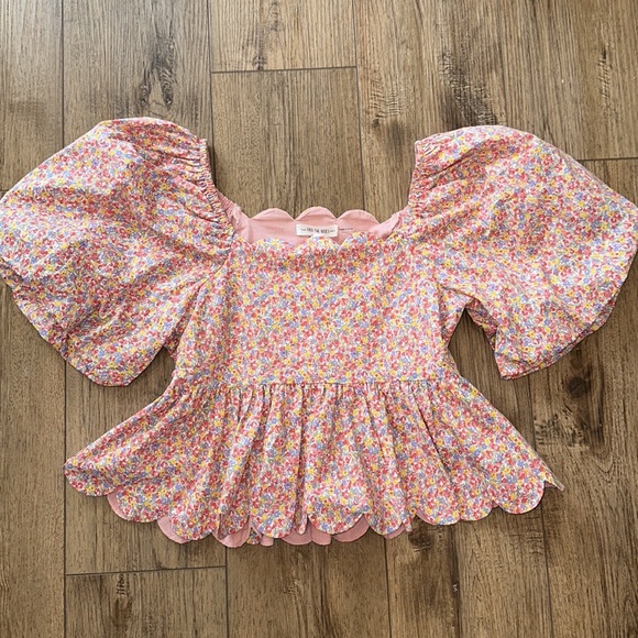 XS Scalloped top balloon sleeves - Picture 1 of 3